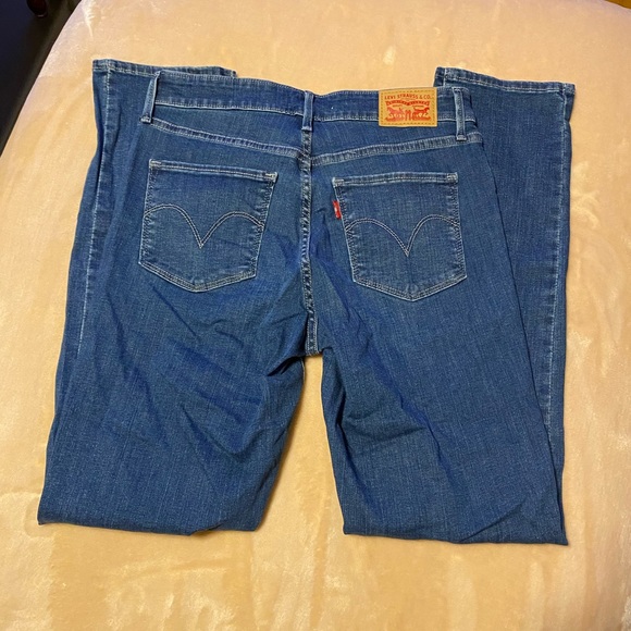 Levi’s Skinny Jeans - Picture 3 of 5